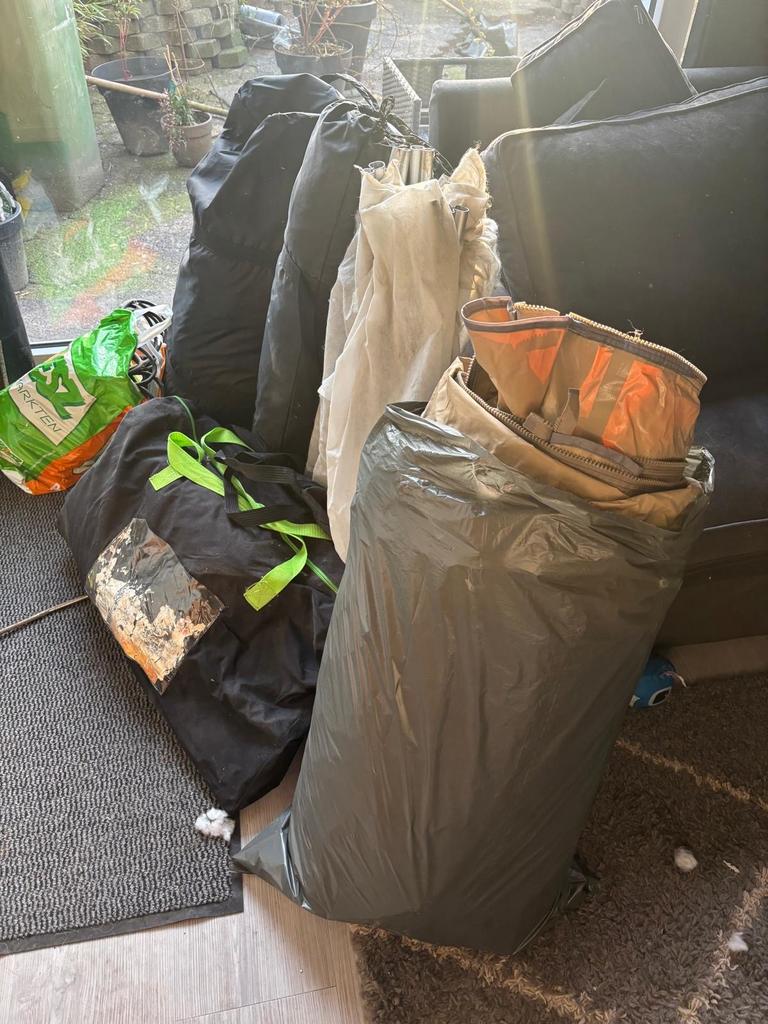 Redwood aspen 320 tunnel tent, Ophalen of Verzenden, Gebruikt, Tot en met 4