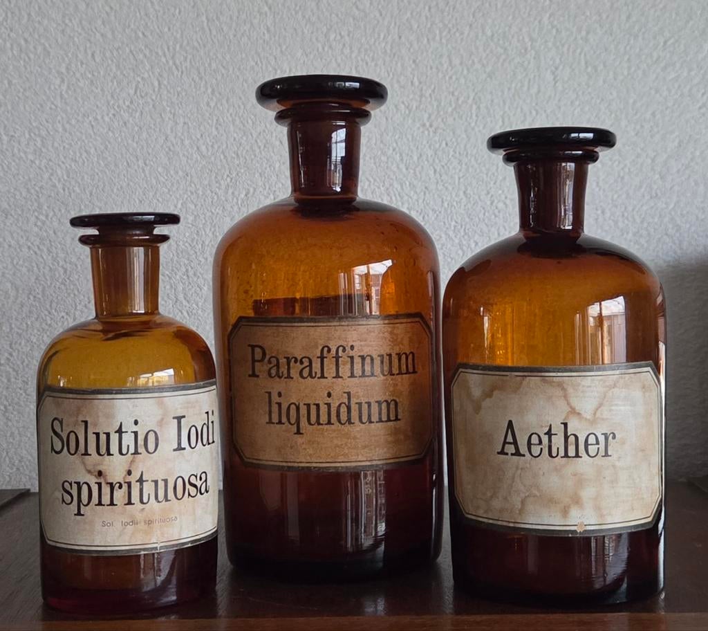 3 Antieke apothekersflessen met stoppers, Ophalen of Verzenden