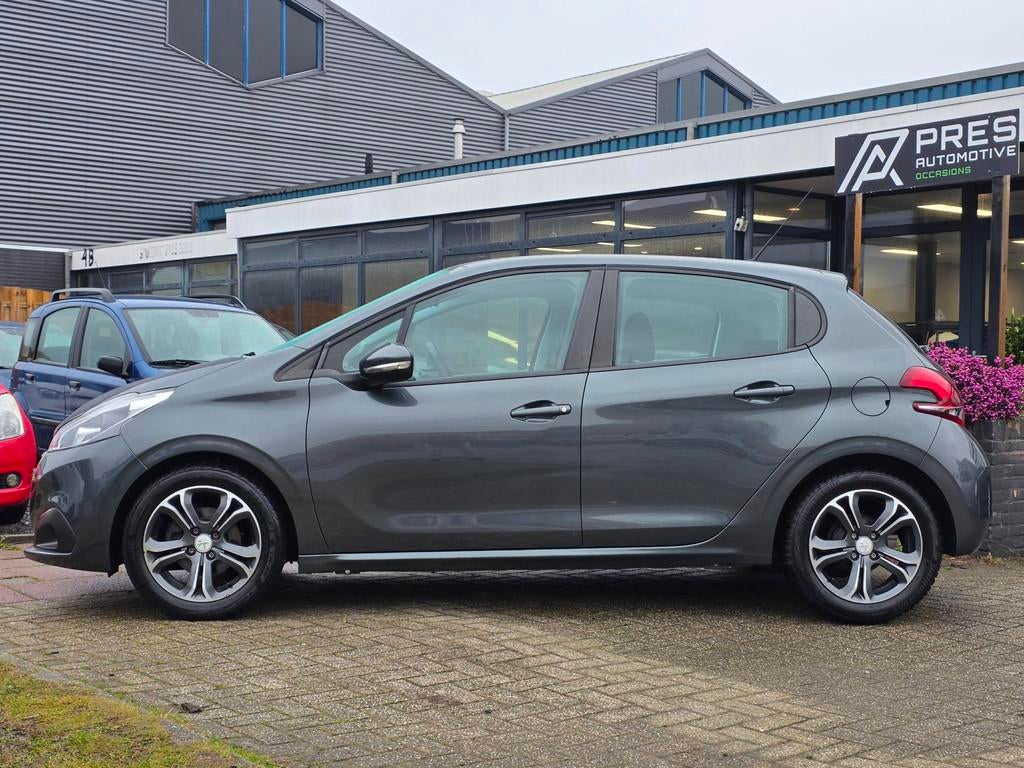 Peugeot 208 1.2 PureTech Blue Lion |AIRCO|CRUISE|NAVI|LMV, Auto's, Voorwielaandrijving, Stof, Gebruikt, 1199 cc