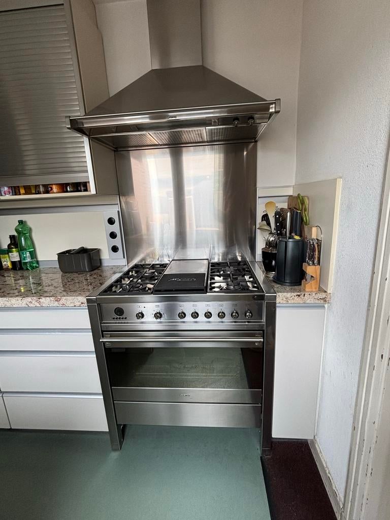 SMEG gasfornuis 6-pits met oven, grillplaat en afzuigkap, Ophalen, Gebruikt, 60 cm of meer, Grill