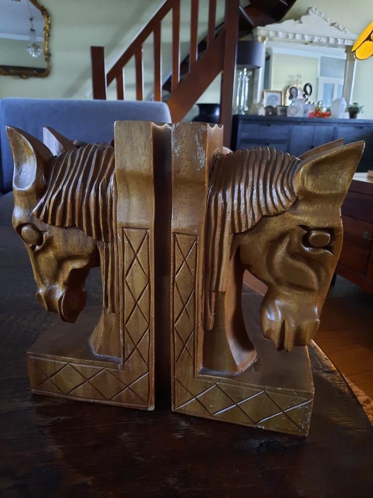2 antieke paarden boekensteunen houtsnijwerk, Antiek en Kunst, Ophalen of Verzenden