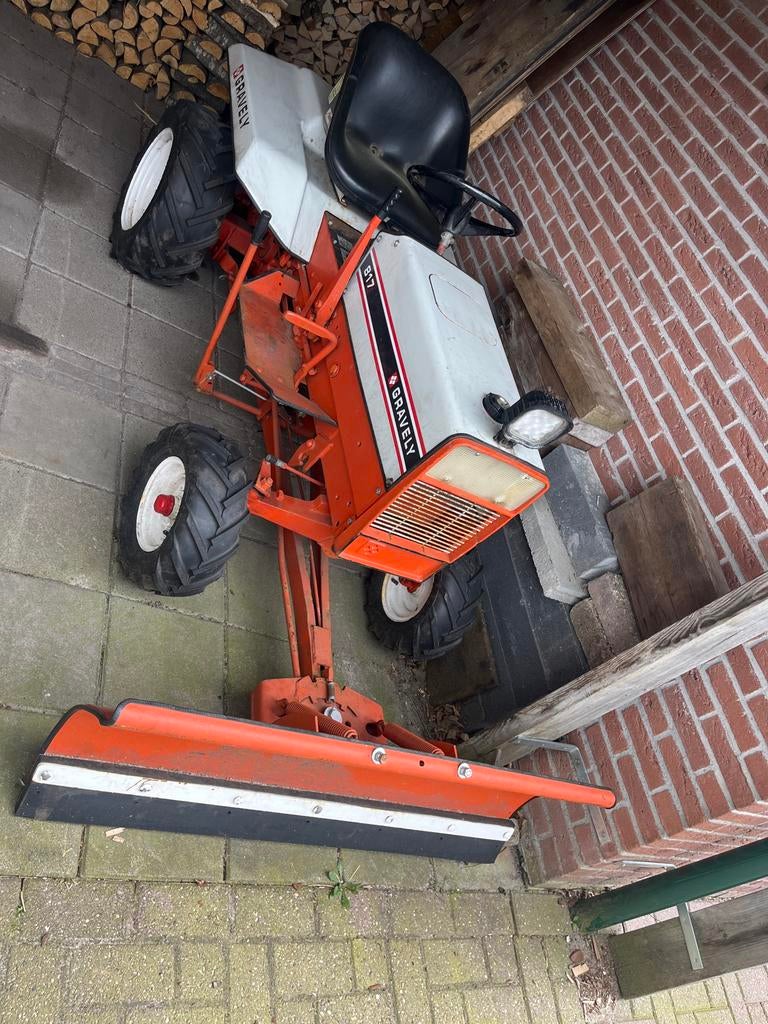 Gravely 817 mini trekker met schuif, Tuin en Terras, Ophalen, Gebruikt, Versnellingen