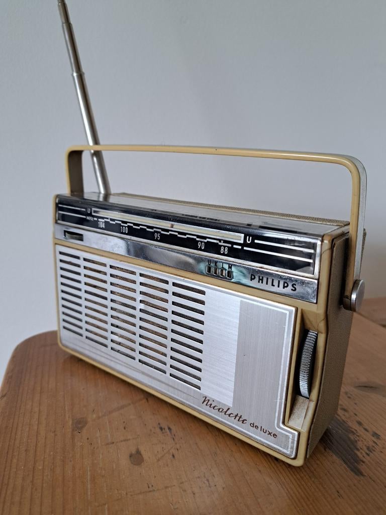Philips vintage Nicolette de luxe radio jaren 1960., Audio, Tv en Foto, Radio's, Ophalen of Verzenden