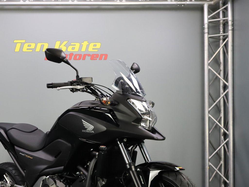 Honda NC 750 X ABS - foto 3