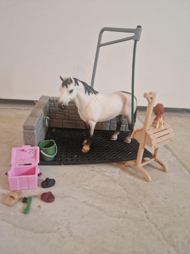 Schleich Paarden Wasplaats met assesories, Ophalen of Verzenden, Gebruikt