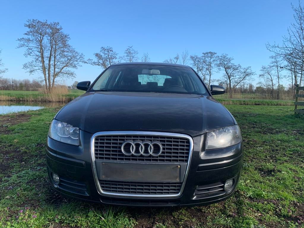 Audi A3 1.9 TDI AMBIENTE (2008), Auto's, Voorwielaandrijving, Stof, 4 cilinders, Zwart