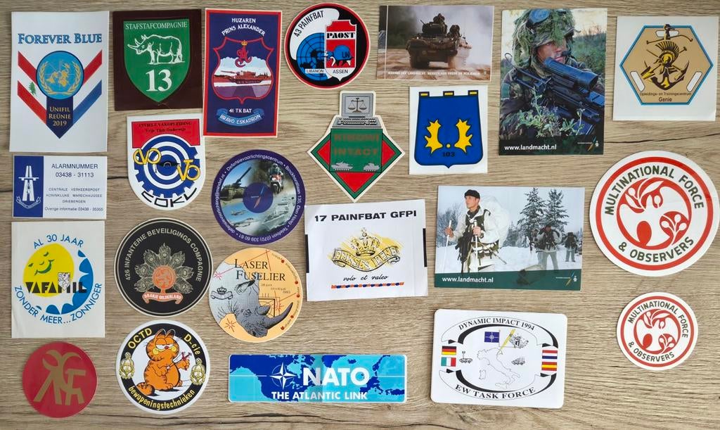 stickers Defensie/Landmacht 71, Verzamelen, Militaria | Algemeen, Ophalen of Verzenden, Landmacht, Nederland, Overige typen