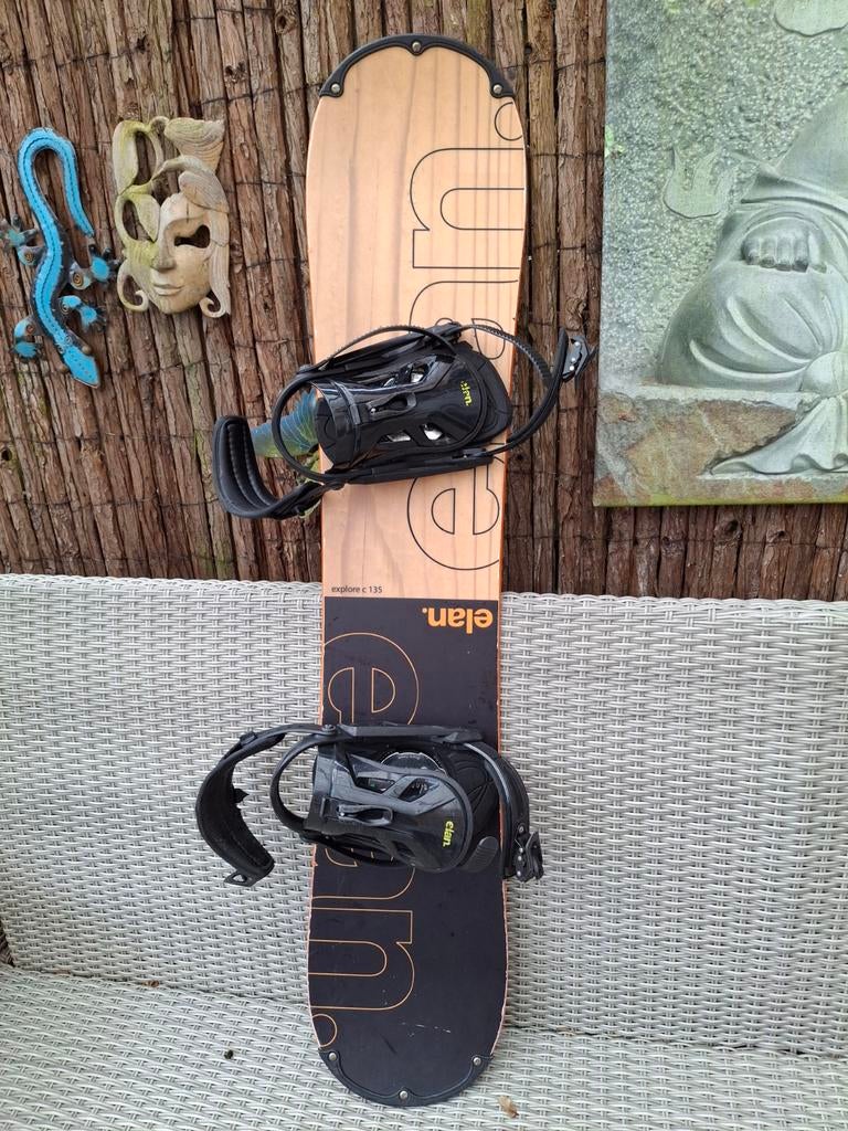 Elan Explore 135 Snowboard met Bindingen, Sport en Fitness, Snowboarden, Ophalen of Verzenden, Gebruikt, Board