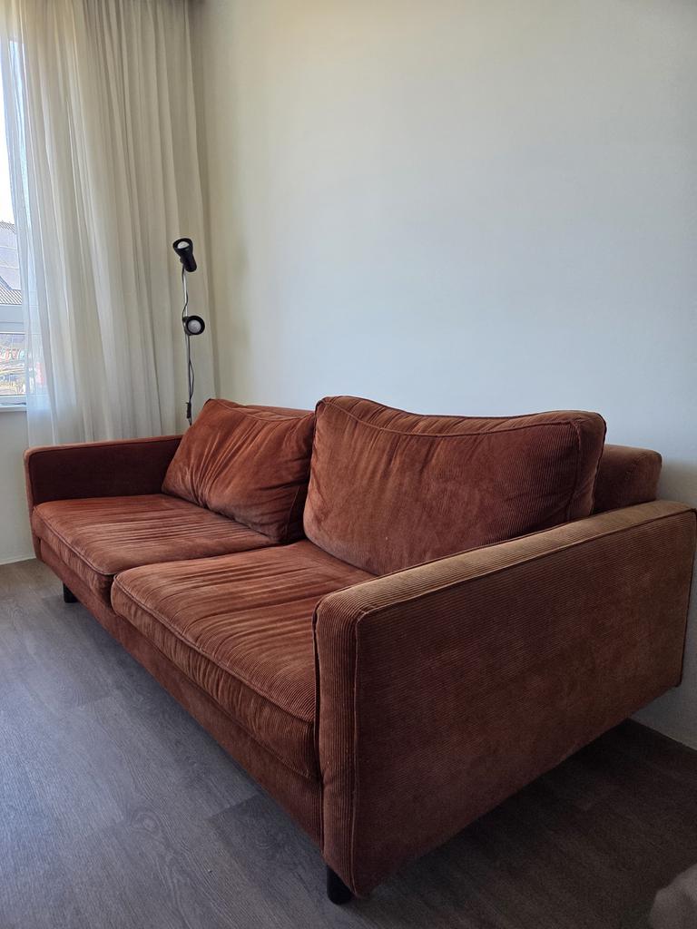 Tweezitsbank oranje/roestbruin ribstof, Ophalen, Gebruikt, 100 tot 125 cm, Tweepersoons