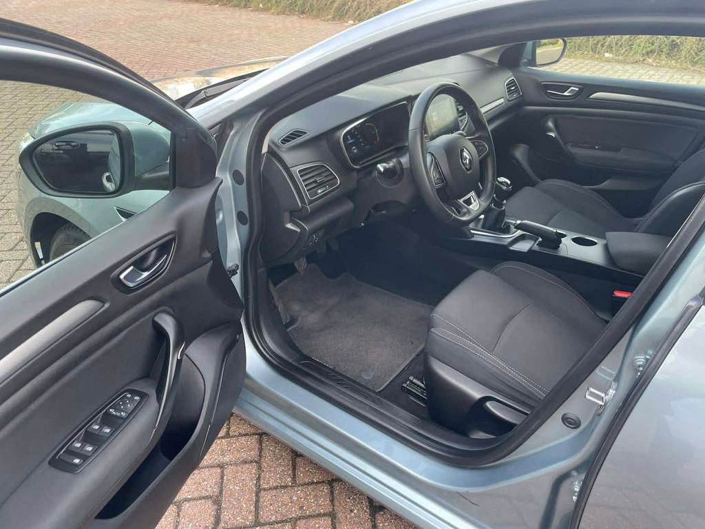 Renault Mégane Estate 1.3 TCe Business Zen / carplay/ camer, Voorwielaandrijving, Gebruikt, Euro 6, 4 cilinders