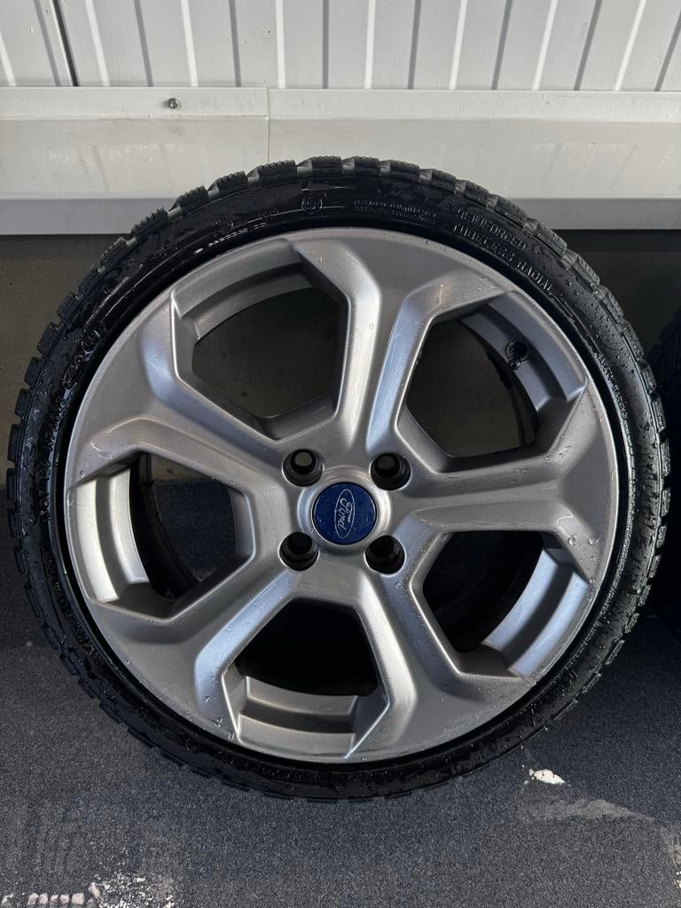 Ford Fiesta ST velgen met nieuwe winterbanden, Auto-onderdelen, Banden en Velgen, Ophalen, Gebruikt, Banden en Velgen, 17 inch