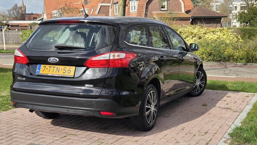 Ford Focus Wagon 1.6 TDCI ECOnetic Lease Titanium Nette Auto, Euro 5, Gebruikt, 4 cilinders, Zwart