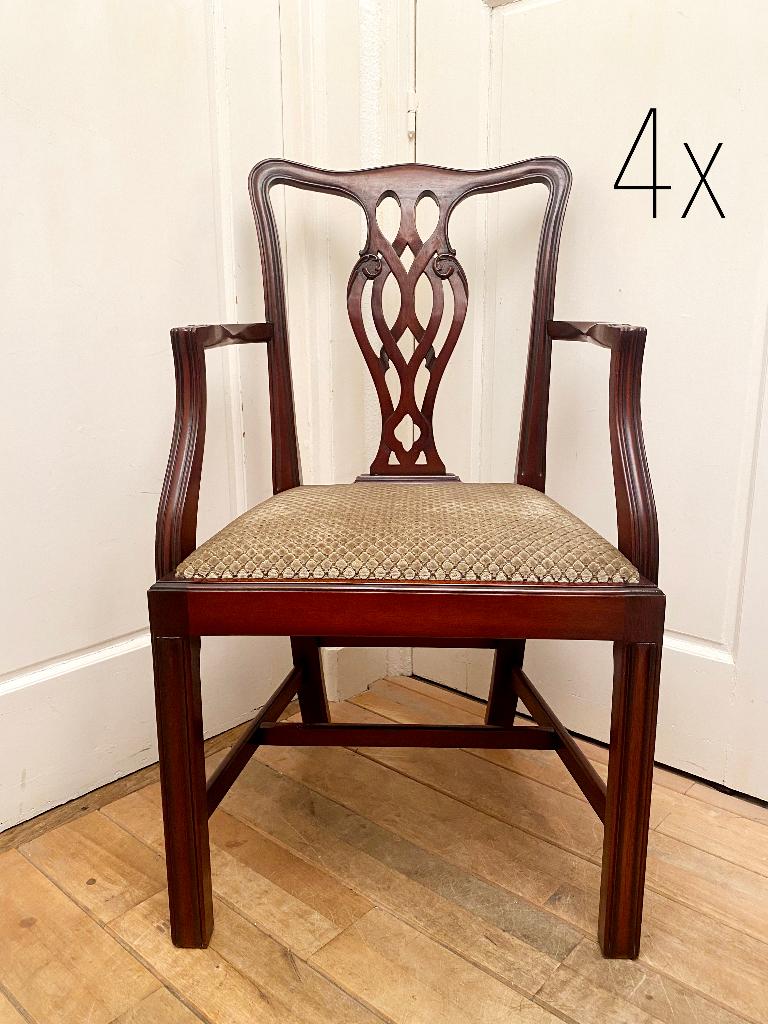 4 massief mahonie Chippendale Carver Chairs, Antiek en Kunst, Antiek | Meubels | Stoelen en Banken, Ophalen