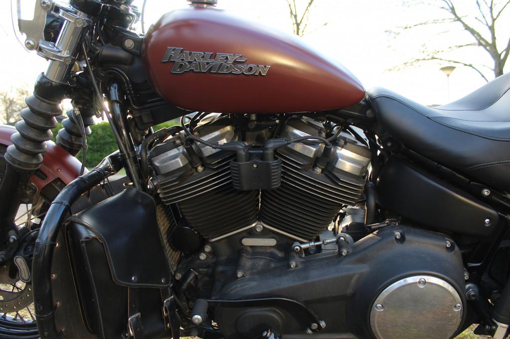 Harley-Davidson Softail FXBB Streetbob - foto 3