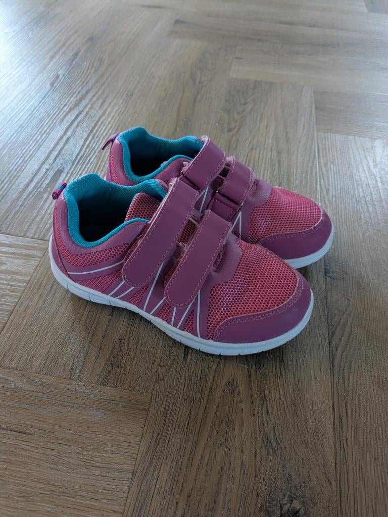 Gymschoenen maat 30 met klittenband, Chicane, Ophalen of Verzenden, Zo goed als nieuw, Jongen of Meisje