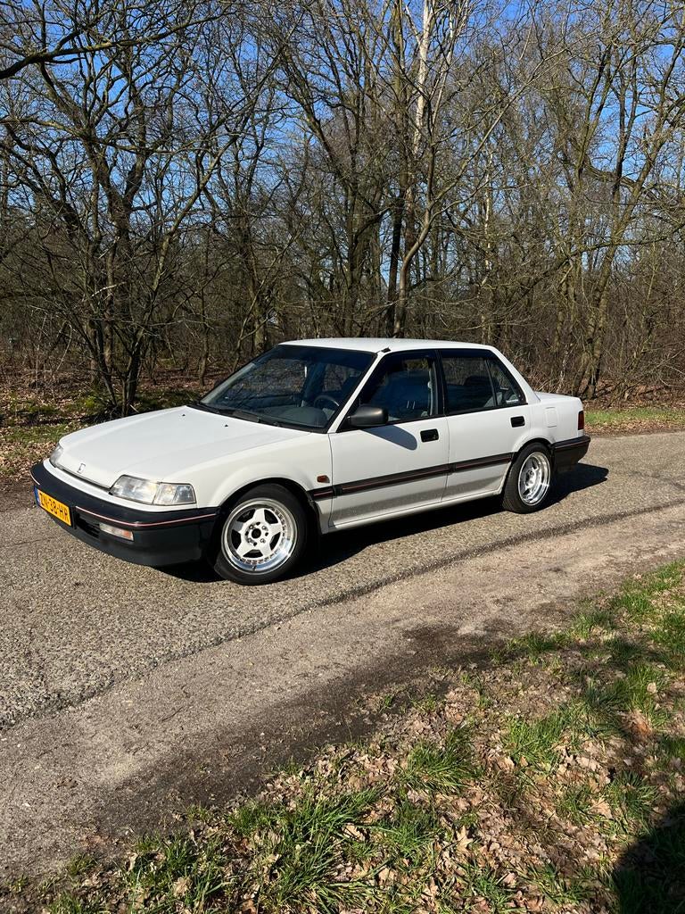 Honda Civic 1.5 I SDN GLX PS 16V U9 1991 Wit, Auto's, Voorwielaandrijving, 1493 cc, 4 cilinders, 420 kg