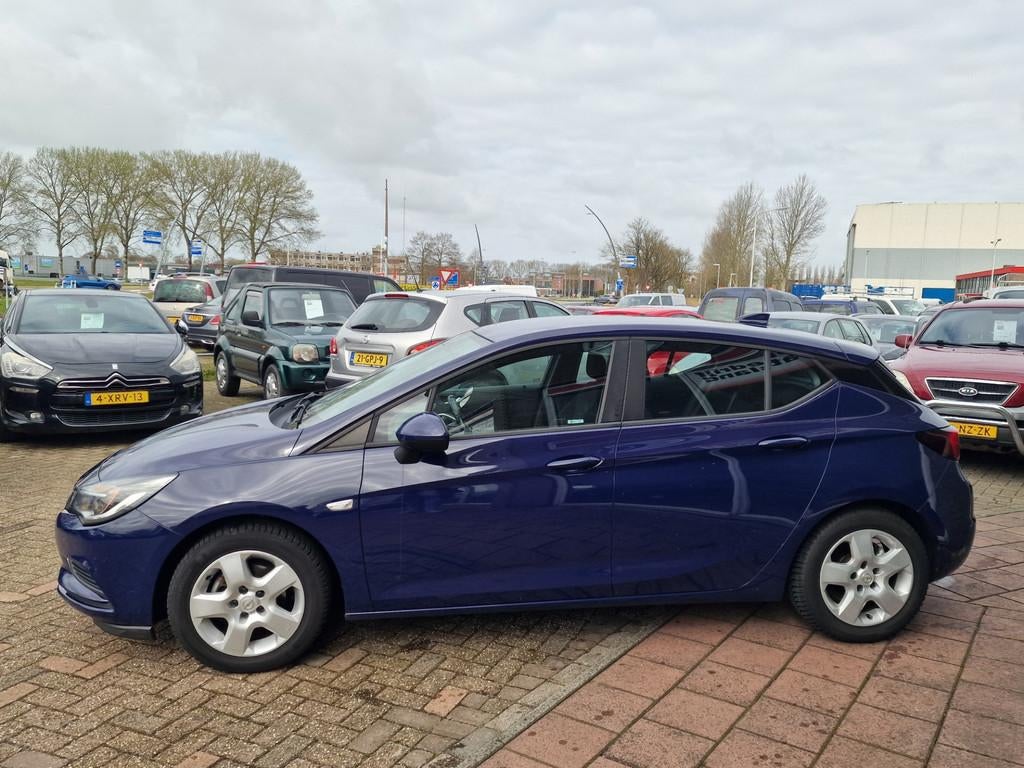 Opel Astra 1.6 CDTI Online Edition - Navi - Cruise - Clima -, Auto's, Opel, Voorwielaandrijving, Stof, Gebruikt, 4 cilinders