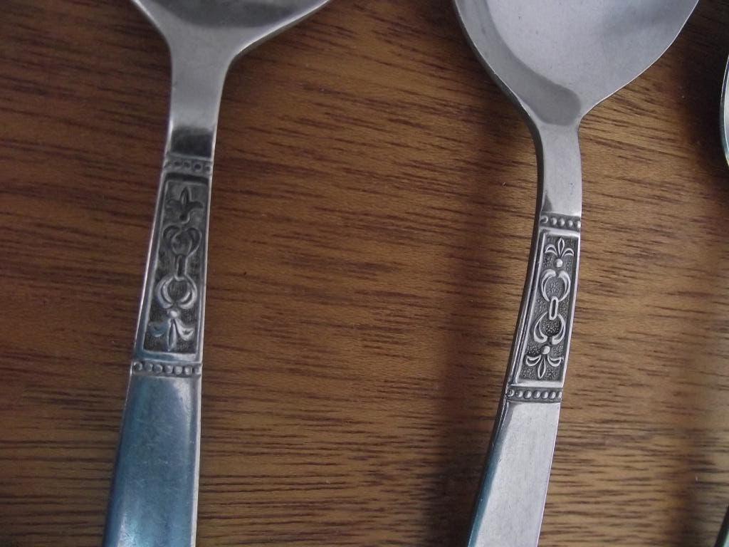 14 stuks RVS Gracia stainless Fleur de lis bestek 1960 p st, Antiek en Kunst, Ophalen of Verzenden