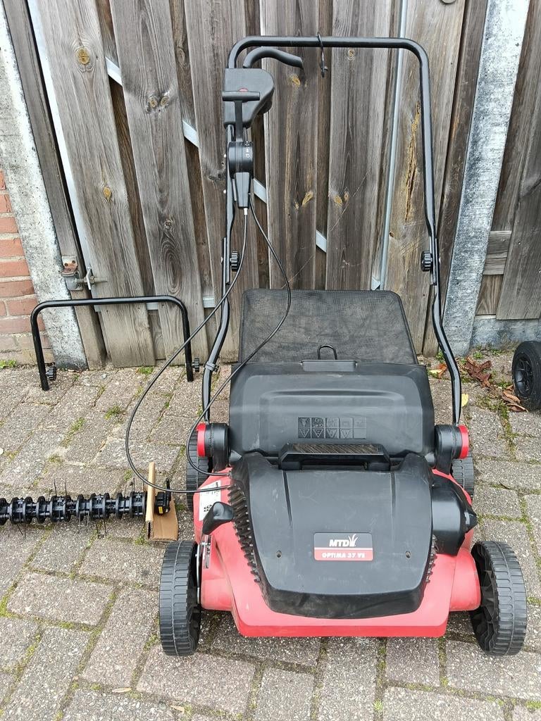 MTD Optima 37 VE Verticuteermachine, Ophalen