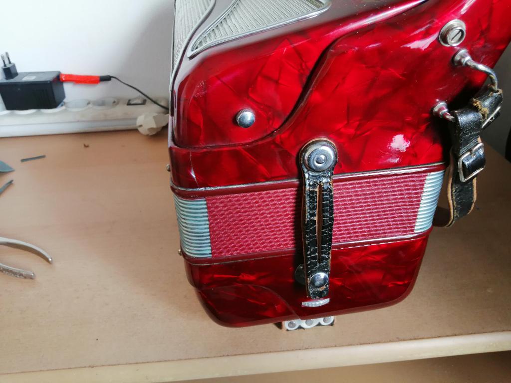 accordeon mantovani 80 bas, Gebruikt, 80-bas, Met koffer, Toetsaccordeon