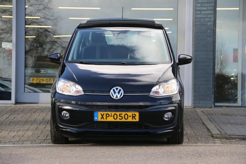 Volkswagen Up! 1.0 BMT high up! PANO-DAK AUTOMA € 14.295,0, Gebruikt, Up!, 840 kg, 4 stoelen