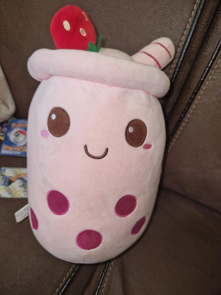BUBBLE TEA KNUFFEL AARDBEI-VARIANT 35 cm, Ophalen of Verzenden, Zo goed als nieuw, Overige typen