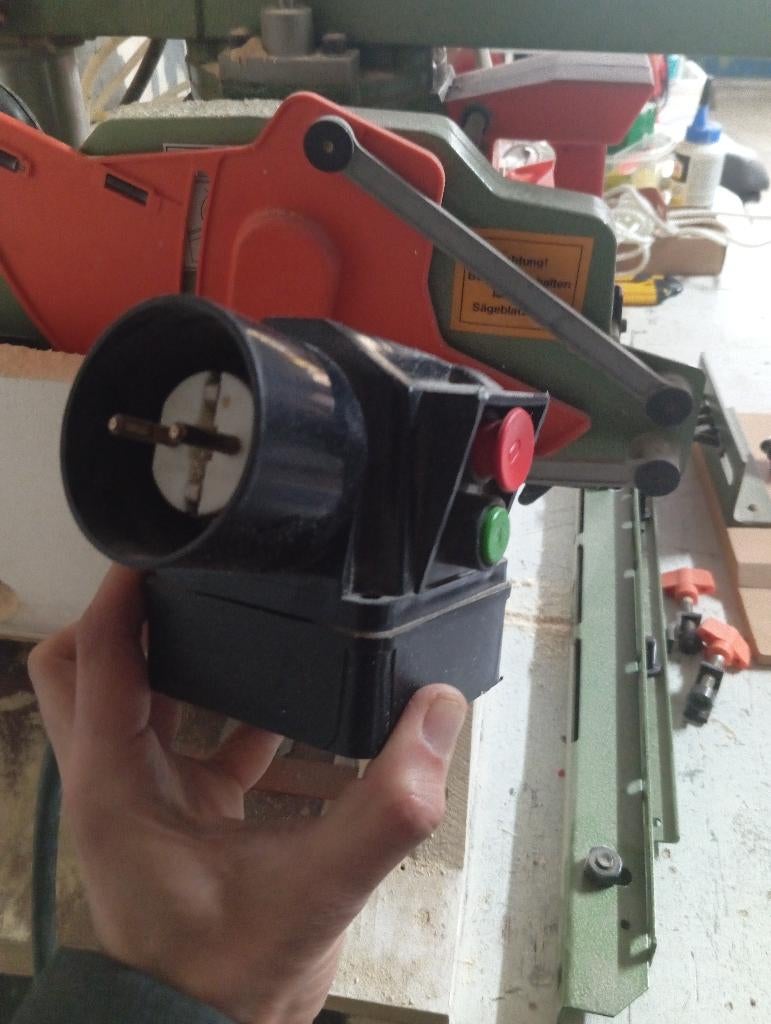 DeWalt radiaalzaag 230v 350euro, Ophalen, 70 mm of meer, Zo goed als nieuw, DeWALT