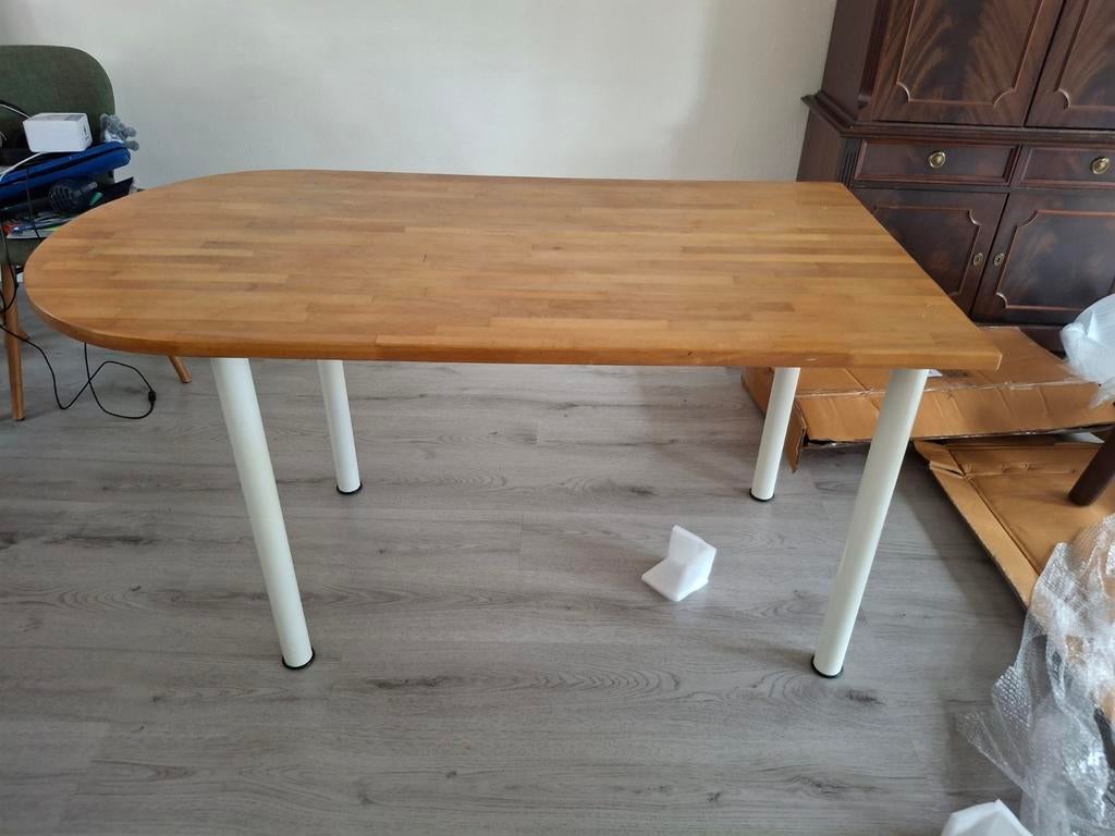 Houten eettafel met witte poten, Huis en Inrichting, Tafels | Eettafels, Ophalen
