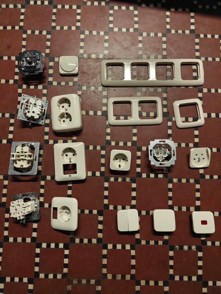 Partij Busch-Jaeger Reflex SI, Ophalen of Verzenden