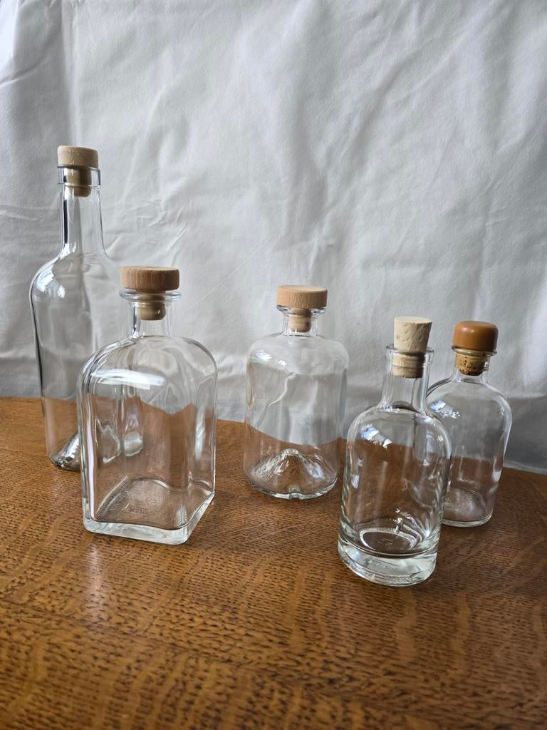 Glazen olie en azijn flessen met dop. Kurk en plastic, Verzamelen, Ophalen, Overige typen