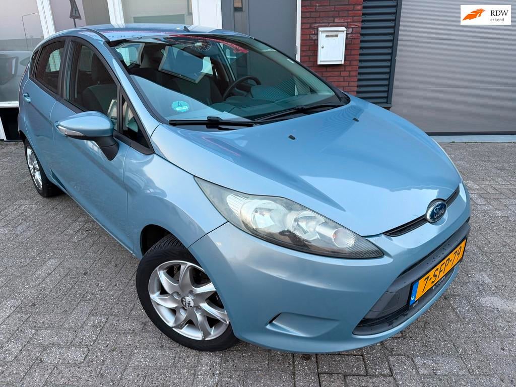 Ford Fiesta 1.25 / 5DRS / Airco / LM, Auto's, Voorwielaandrijving, Euro 5, Stof, Met garantie (alle)