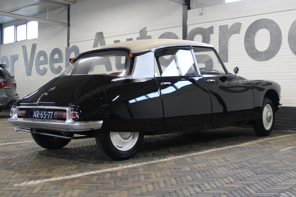 Citroën ID 19P Berlin | Ruime historie met papieren en fact, Stof, Overige carrosserieën, Citroën, Zwart