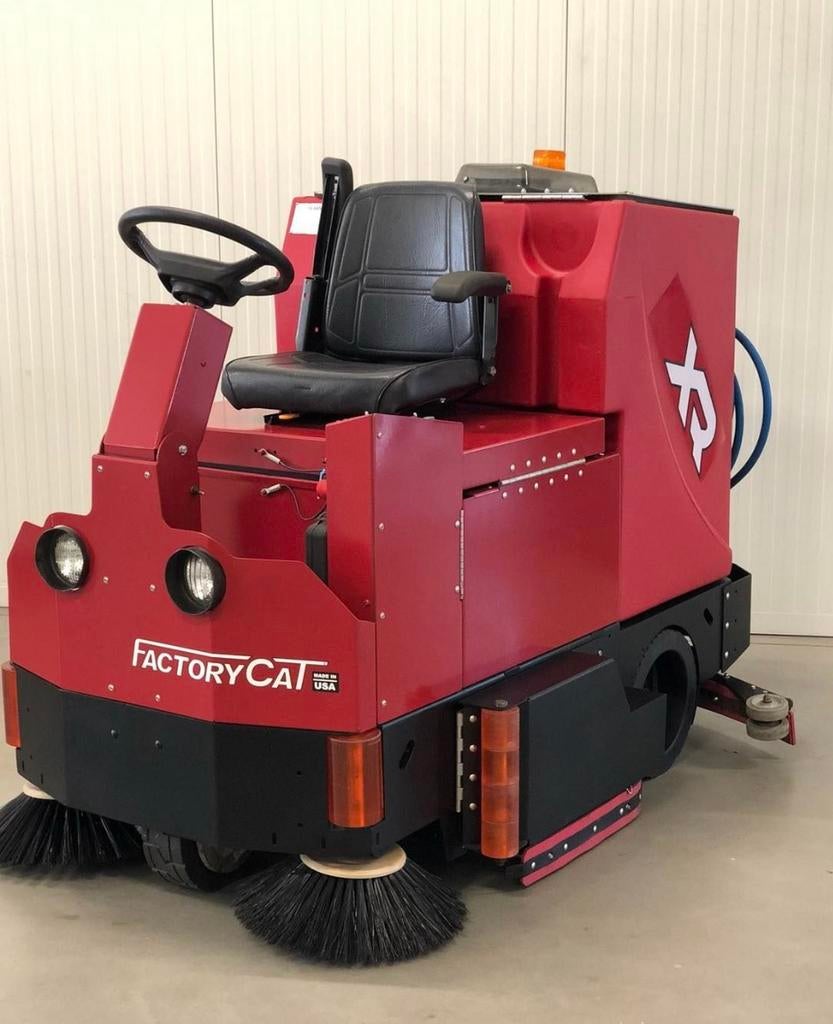 Factory Cat XR Schrobmachine