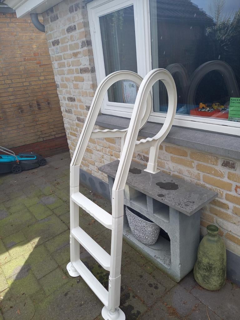 Kunstof zwembadtrap 90x160 cm, Tuin en Terras, Zwembad-toebehoren, Ophalen of Verzenden
