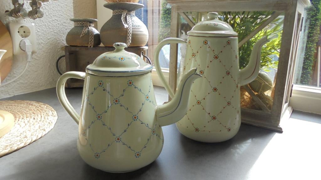 emaille theepot H20 & koffiekan H24cm, Antiek en Kunst, Antiek | Emaille, Ophalen of Verzenden