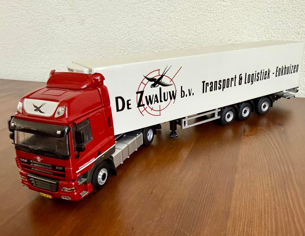WSI De Zwaluw, Enkhuizen DAF CF Koeltrailer + originele doos, Hobby en Vrije tijd, Modelauto's | 1:50, Ophalen of Verzenden, Zo goed als nieuw