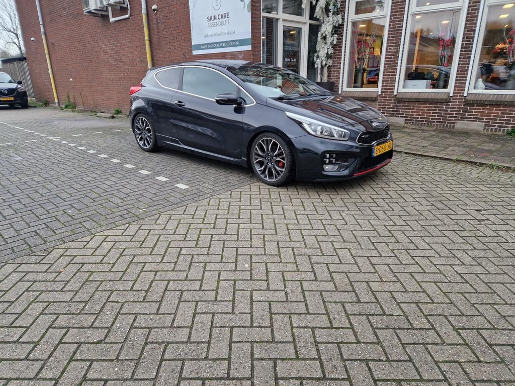 Unieke Kia Pro_cee'd 1.6 GDI Turbo GT - 65.500 km - Groot on, Auto's, Voorwielaandrijving, 1304 kg, 1591 cc, 4 cilinders