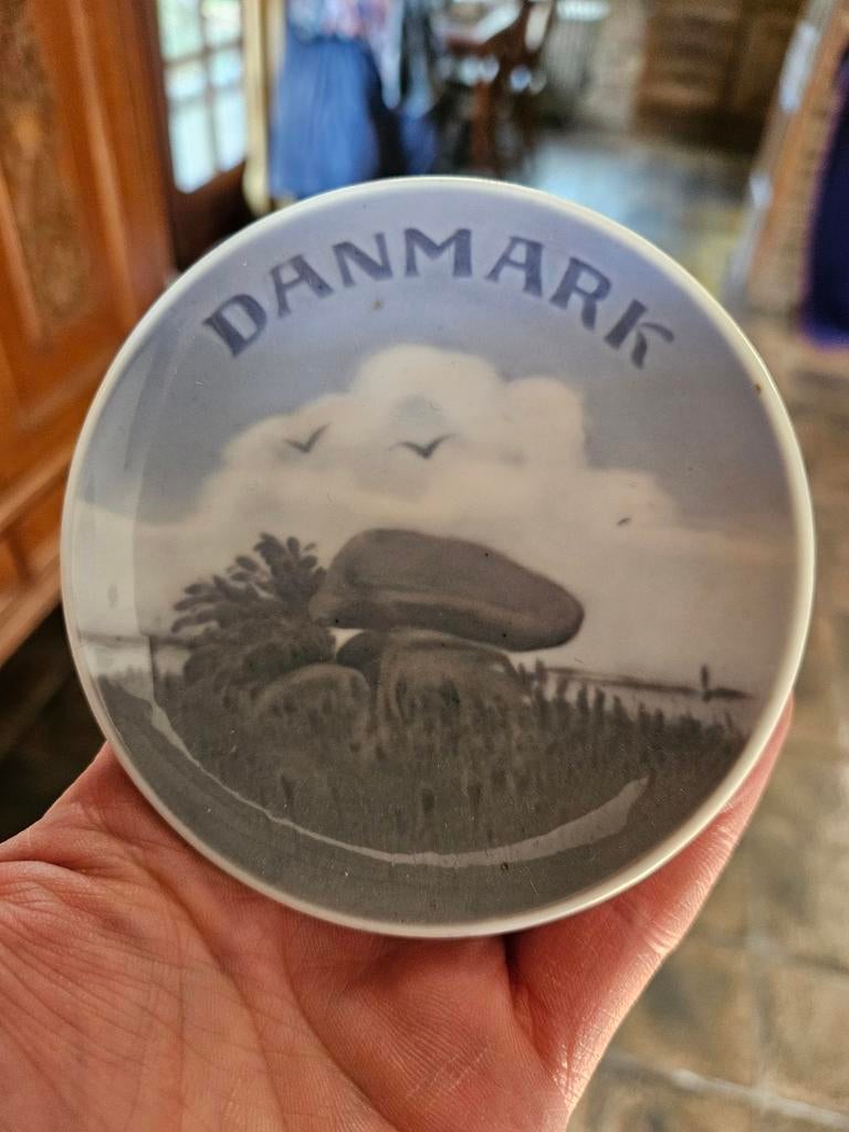 Royal Copenhagen schoteltje Denemarken, Antiek en Kunst, Antiek | Porselein, Ophalen of Verzenden