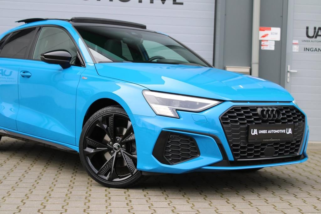 Audi A3 Sportback 40 TFSI e S EDITION | S-LINE | PANO | ELEK, Gebruikt, 4 cilinders, 1535 kg, 645 km