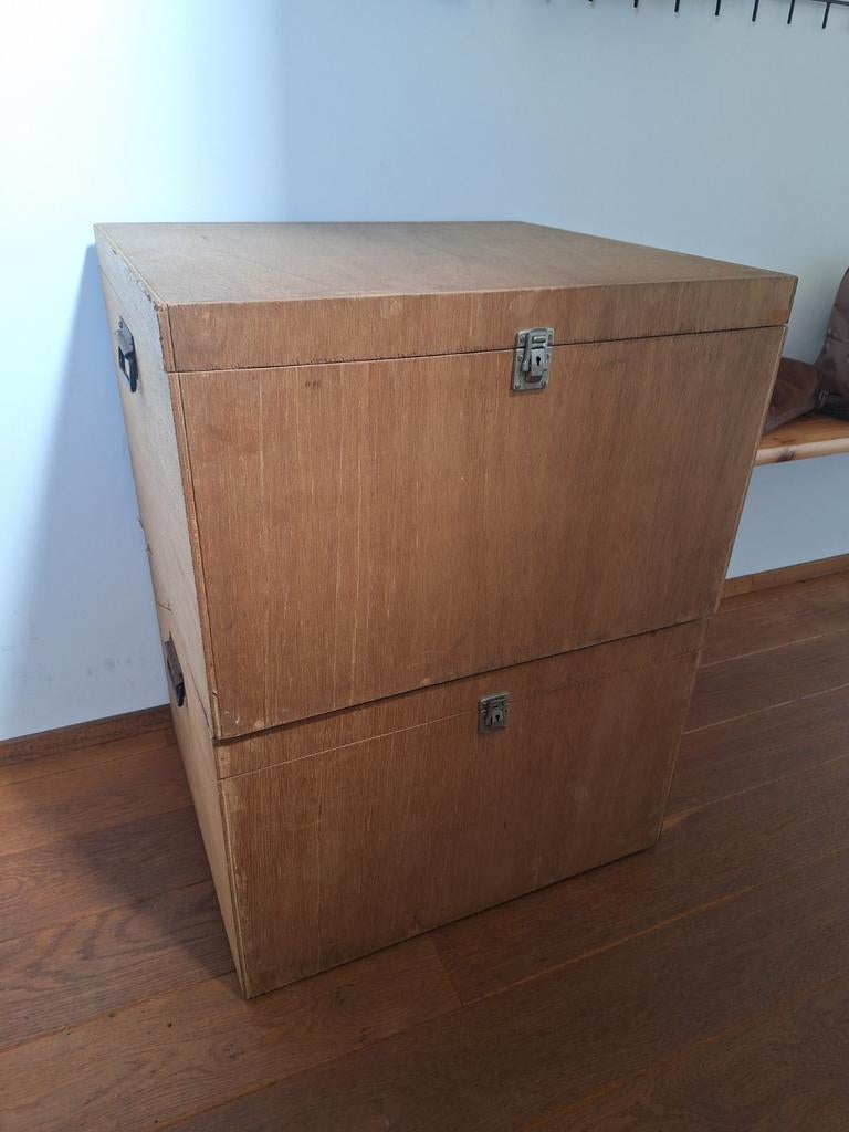 2 grote kisten, Ophalen