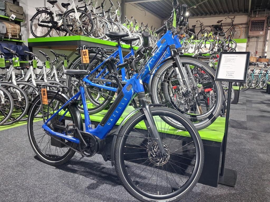 Gazelle ultimate C8+ bosch active plus 500wh belt drive, Fietsen en Brommers, Ophalen, Zo goed als nieuw