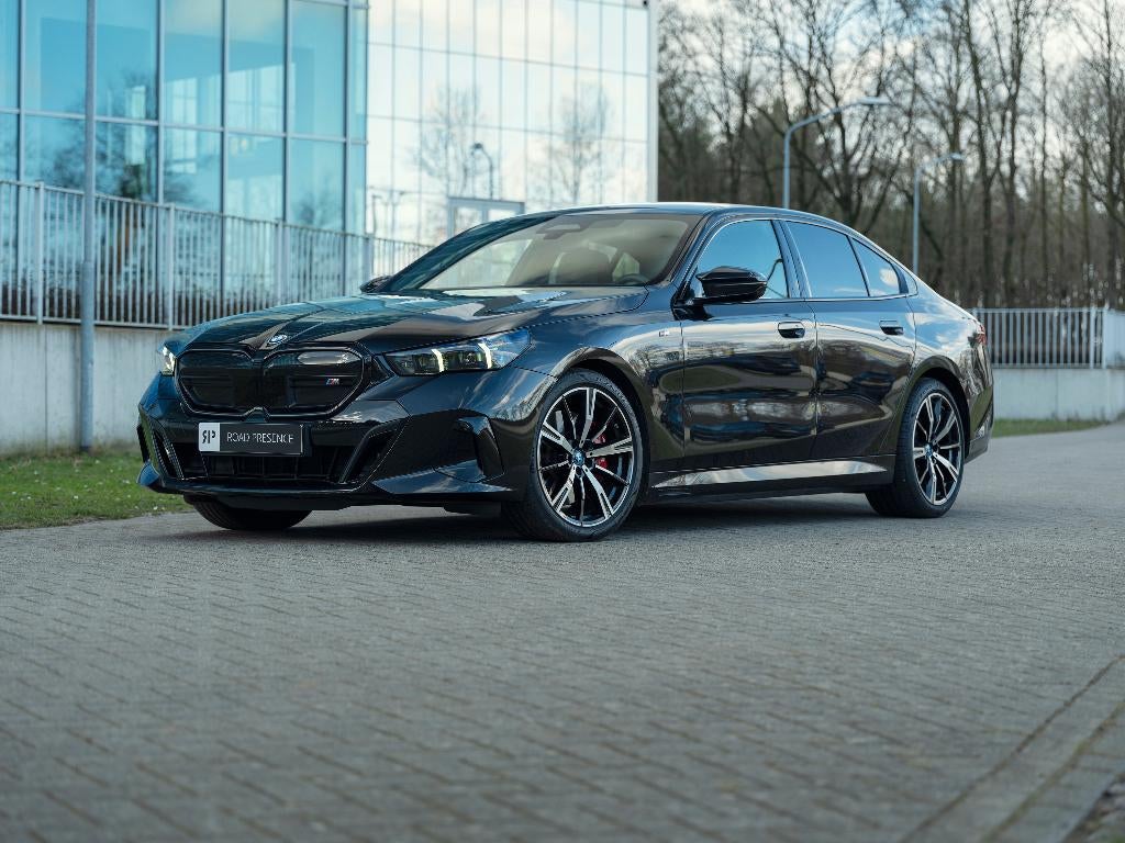 BMW i5 I5 M60 601pk Xdrive Aut 2023 Zwart, BTW auto, 84 kWh, Automaat, 81 kWh, 0 cilinders, 2000 kg