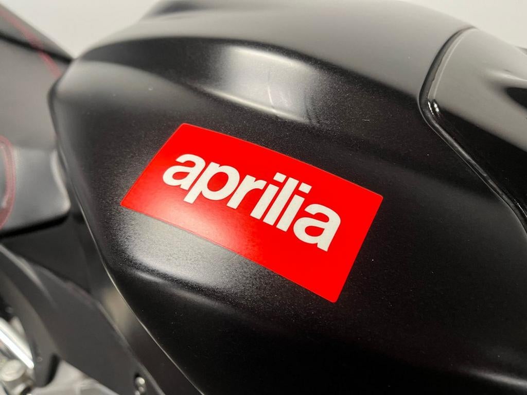 Aprilia TUONO V4 R APRC (bj 2011) - foto 3
