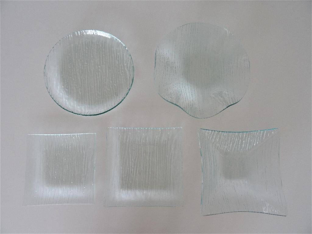 5 schalen van figuurglas / Niagara blank/sierglas/schorsglas, Schaal, Nieuw, Ophalen of Verzenden, Glas