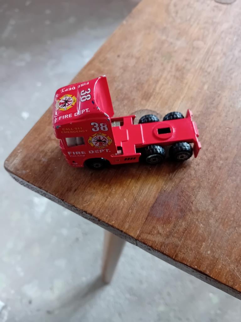 Metalen brandweerauto, Ophalen, Bus of Vrachtwagen