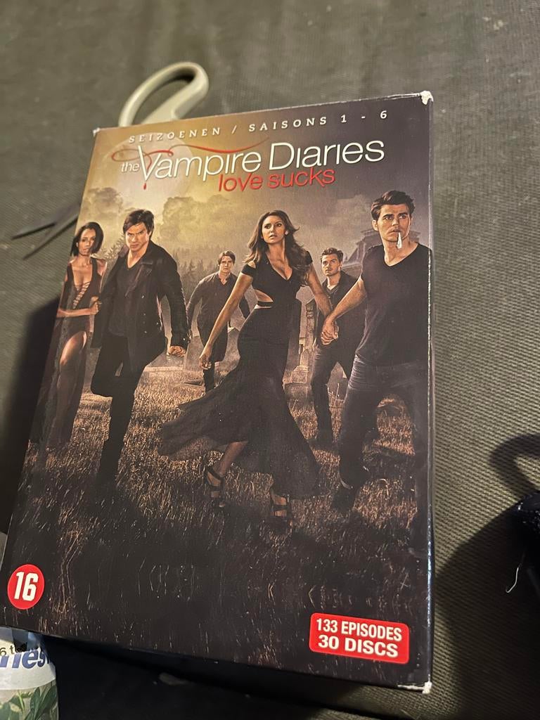 The Vampire Diaries seizoenen 1-6 en 7 DVD boxset, Gebruikt, Vanaf 16 jaar, Boxset, Science Fiction en Fantasy