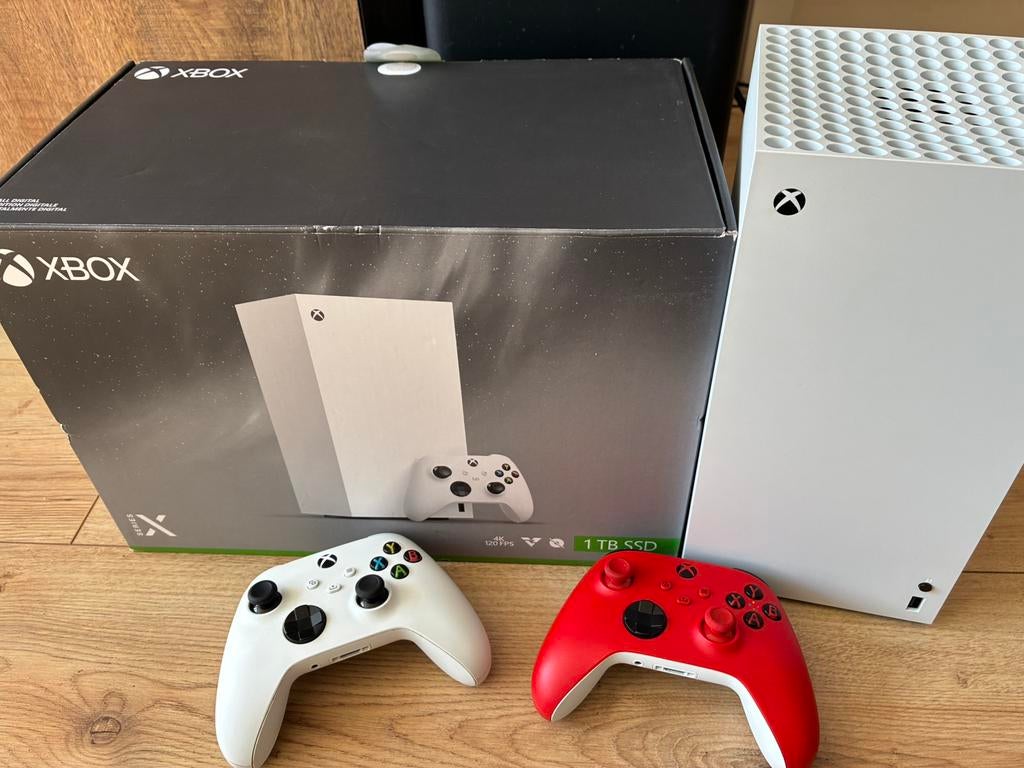 Xbox Series X (1TB) + 2 controllers + garantie, Spelcomputers en Games, Spelcomputers | Xbox Series X en S, Ophalen of Verzenden