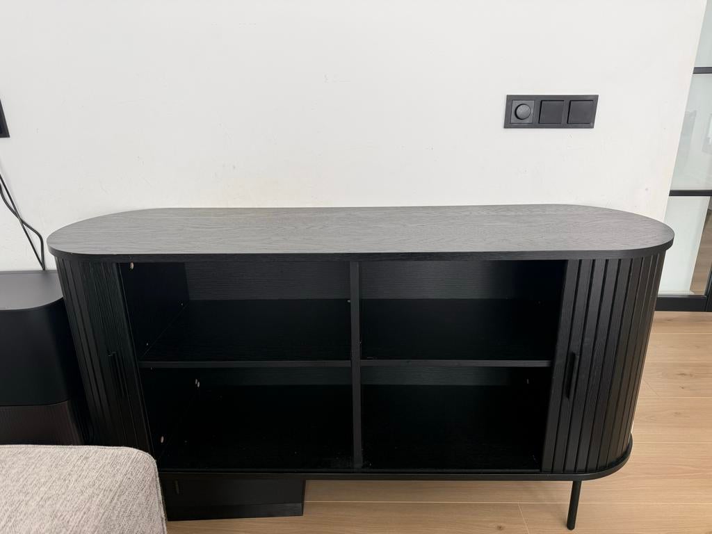 Zwart ovaal TV-meubel / Dressoir met Lamellen Deuren, Ophalen, 100 tot 150 cm, Zo goed als nieuw, Minder dan 100 cm