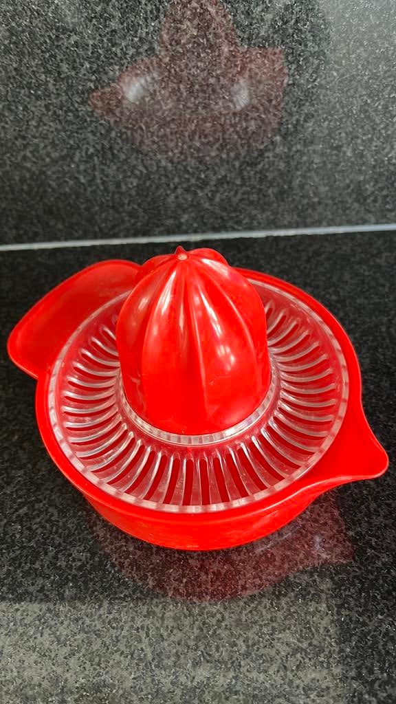 Handmatige citruspers rood, Ophalen of Verzenden, Zo goed als nieuw
