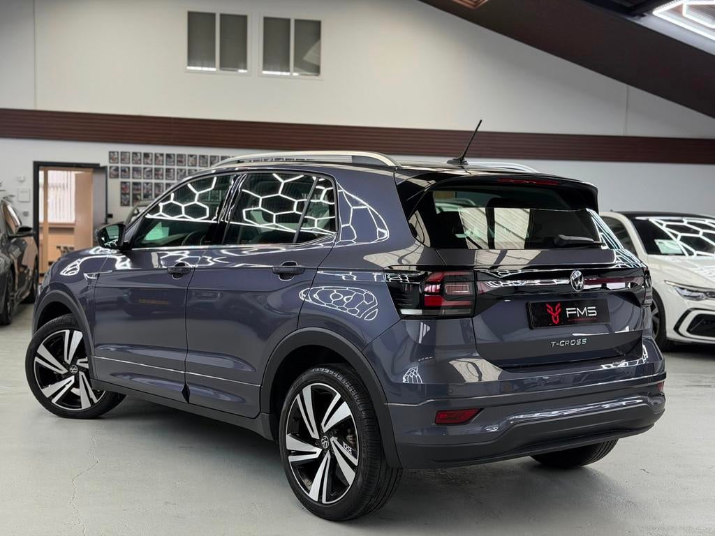 Volkswagen T-Cross 1.0 TSI R-line CarPlay Camera, Gebruikt, Zwart, Met garantie (alle), Bedrijf